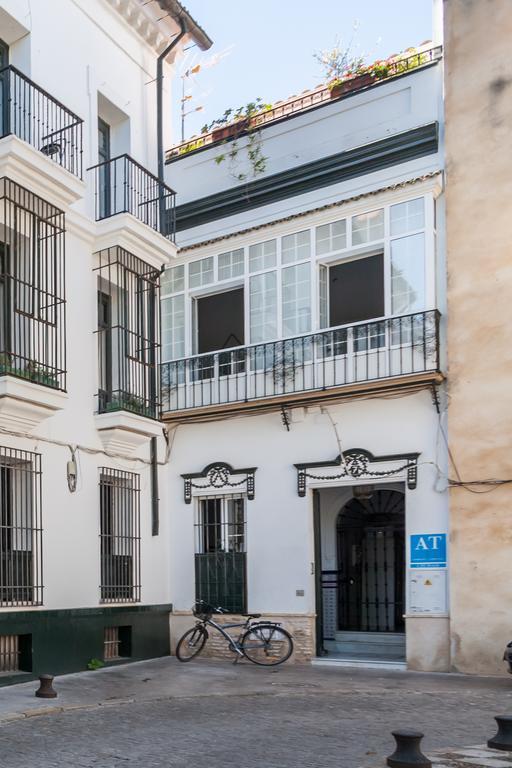 Apartamentos Plaza Pilatos Sewilla Zewnętrze zdjęcie